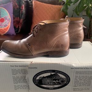 Frye Phillip Chukka Boots